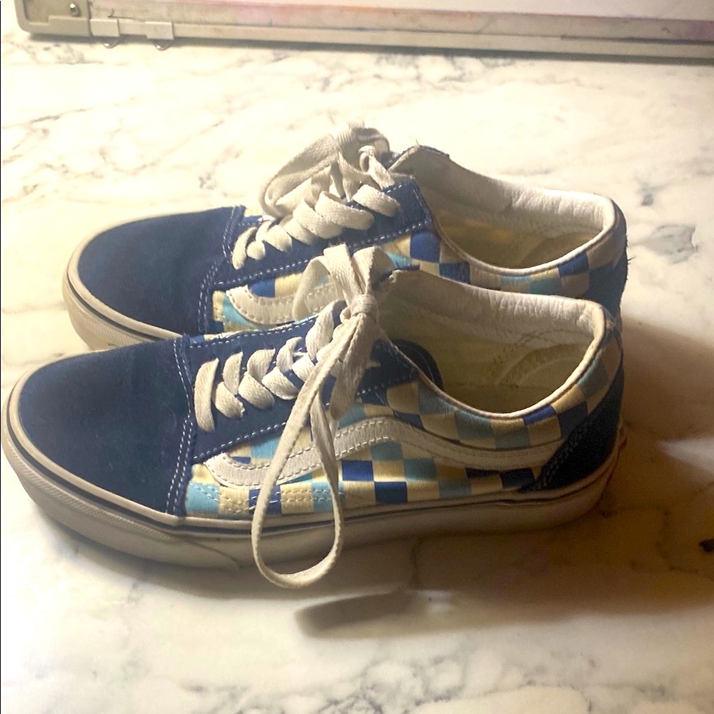Vans Blue and White Sneakers with Classic Design